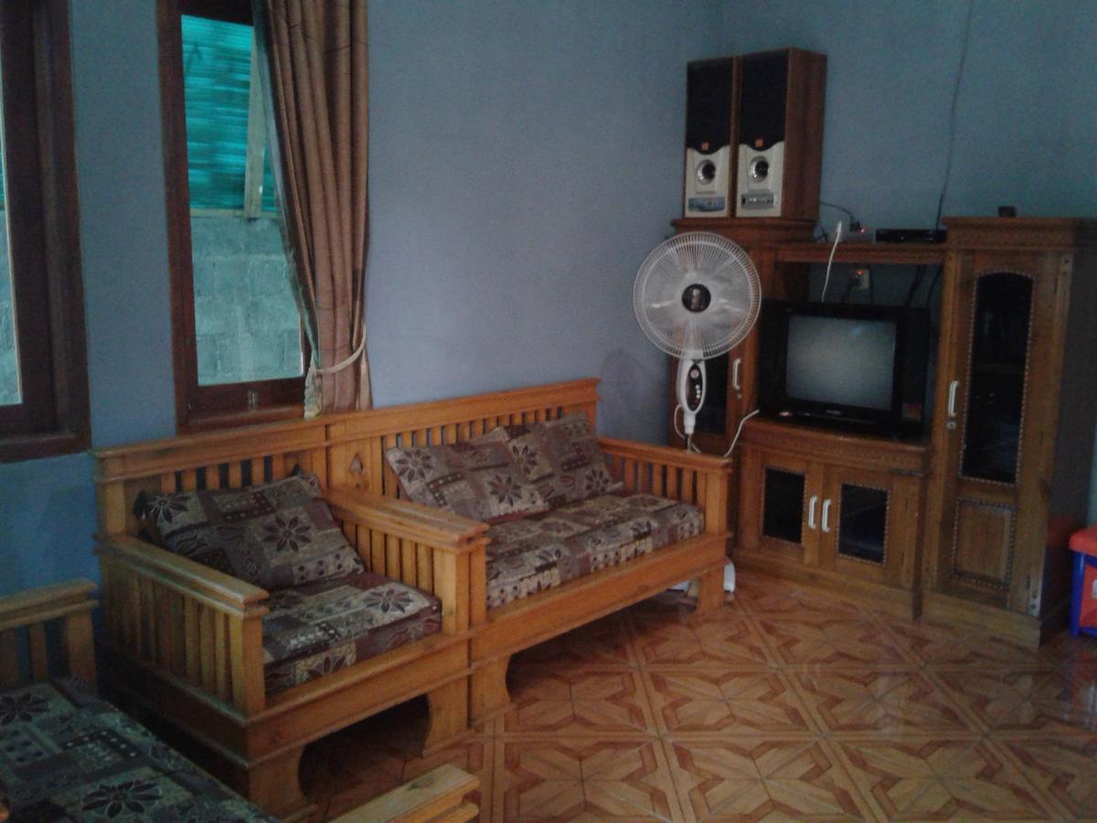 Fajar Home Stay Batukaras מראה חיצוני תמונה
